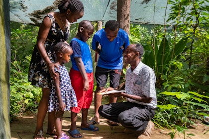 For over 15 years, conservationist Maurice Undah at the Mombasa Serena Beach Resort & Spa (Kenya) has been educating guests and schoolchildren about butterflies, their brief life cycles, and how their presence or absence can tell us a lot about the local environment and climatic changes.