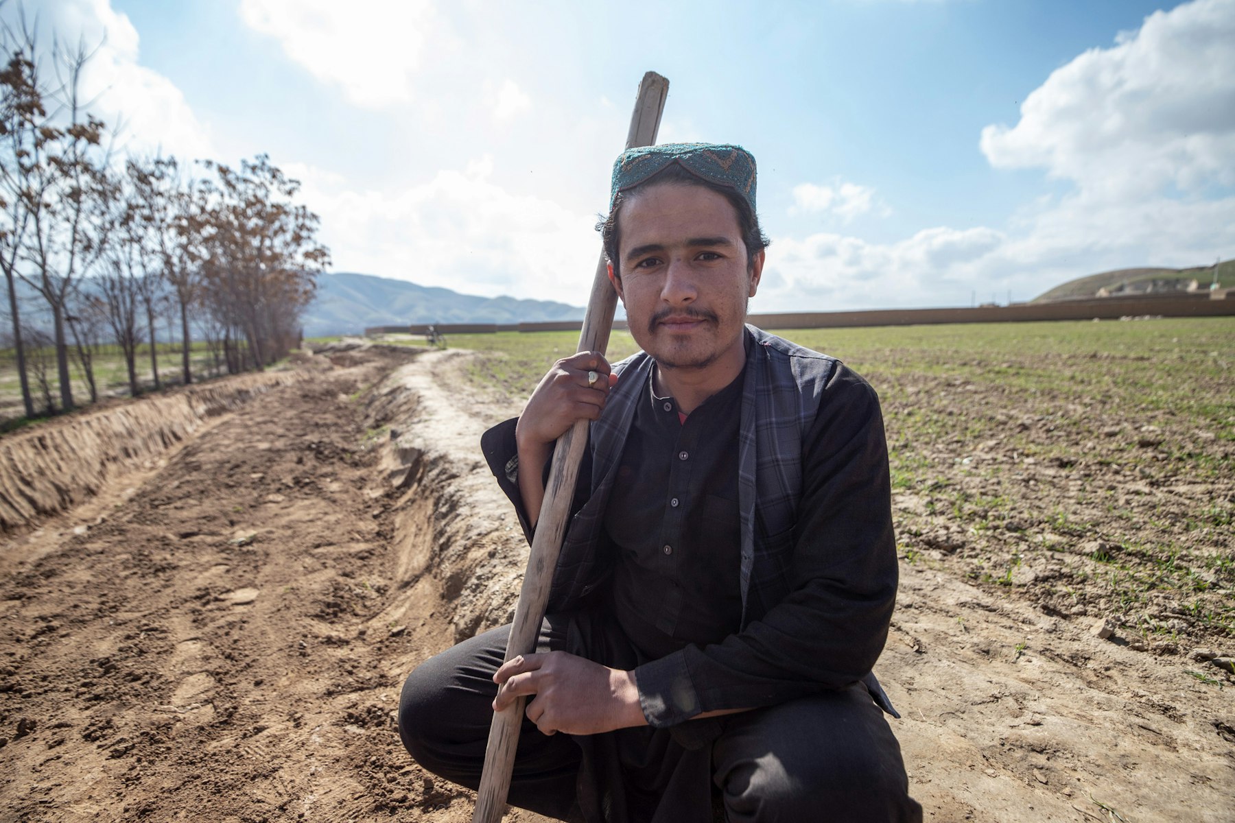 Abdul Bari is 24 years old. In Baghlan, he is working with AKF to help cultivate and irrigate agricultural land. There isn’t always work like this available to young men like him, but the province is highly dependent on agriculture and AKF is committed to creating jobs in this sector to build economic resilience. “Most young people are forced to leave the country because they do not have a job. I was very worried that I would have to do that too, but now I am happy and hope that I will find more work soon.”
